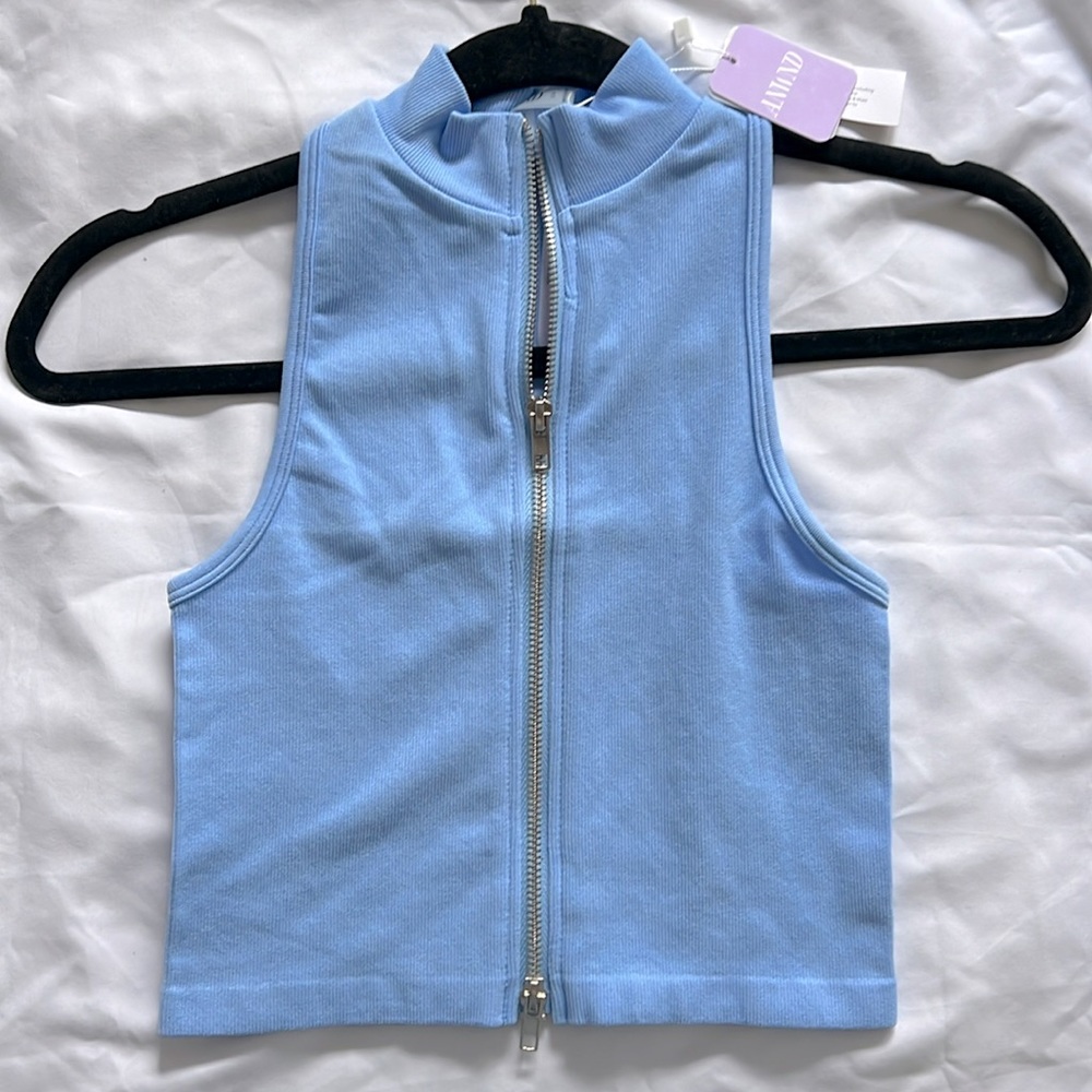 Zip Seamless Top